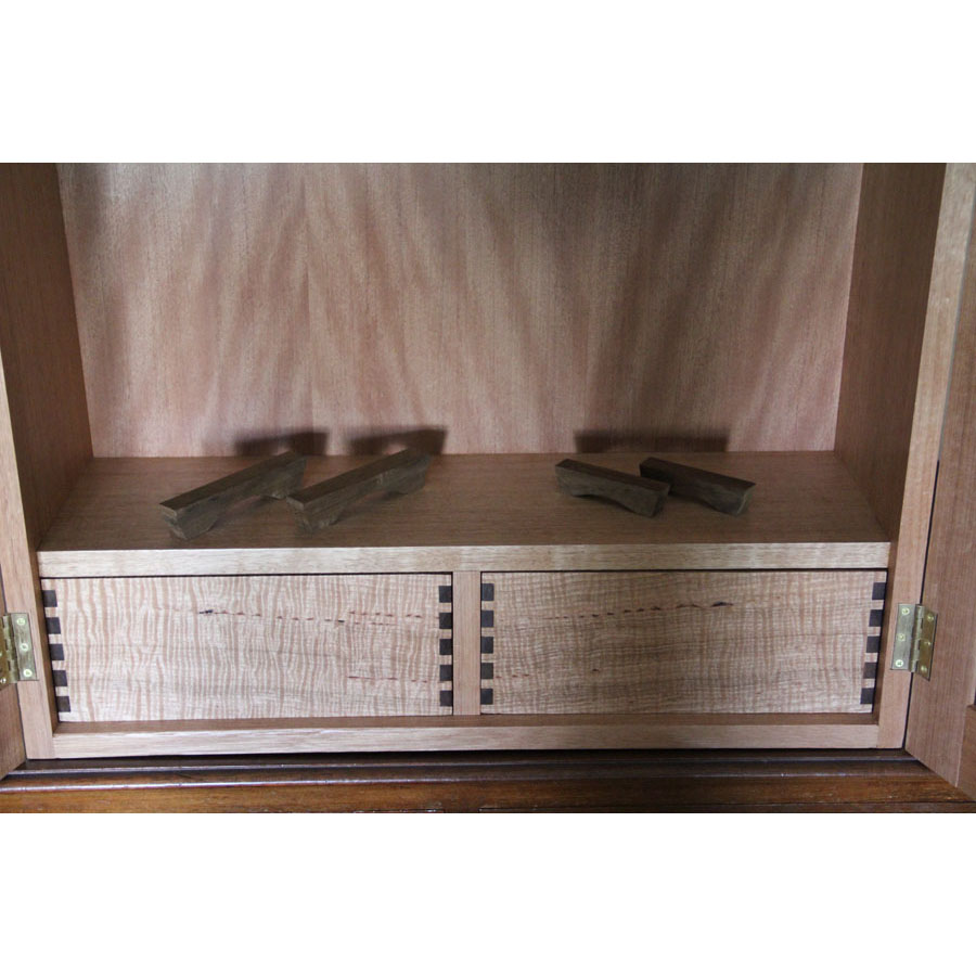 Cabinet drawers
